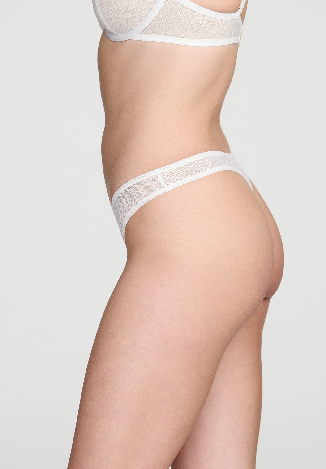 The Thong- Trellis Lace image number 3