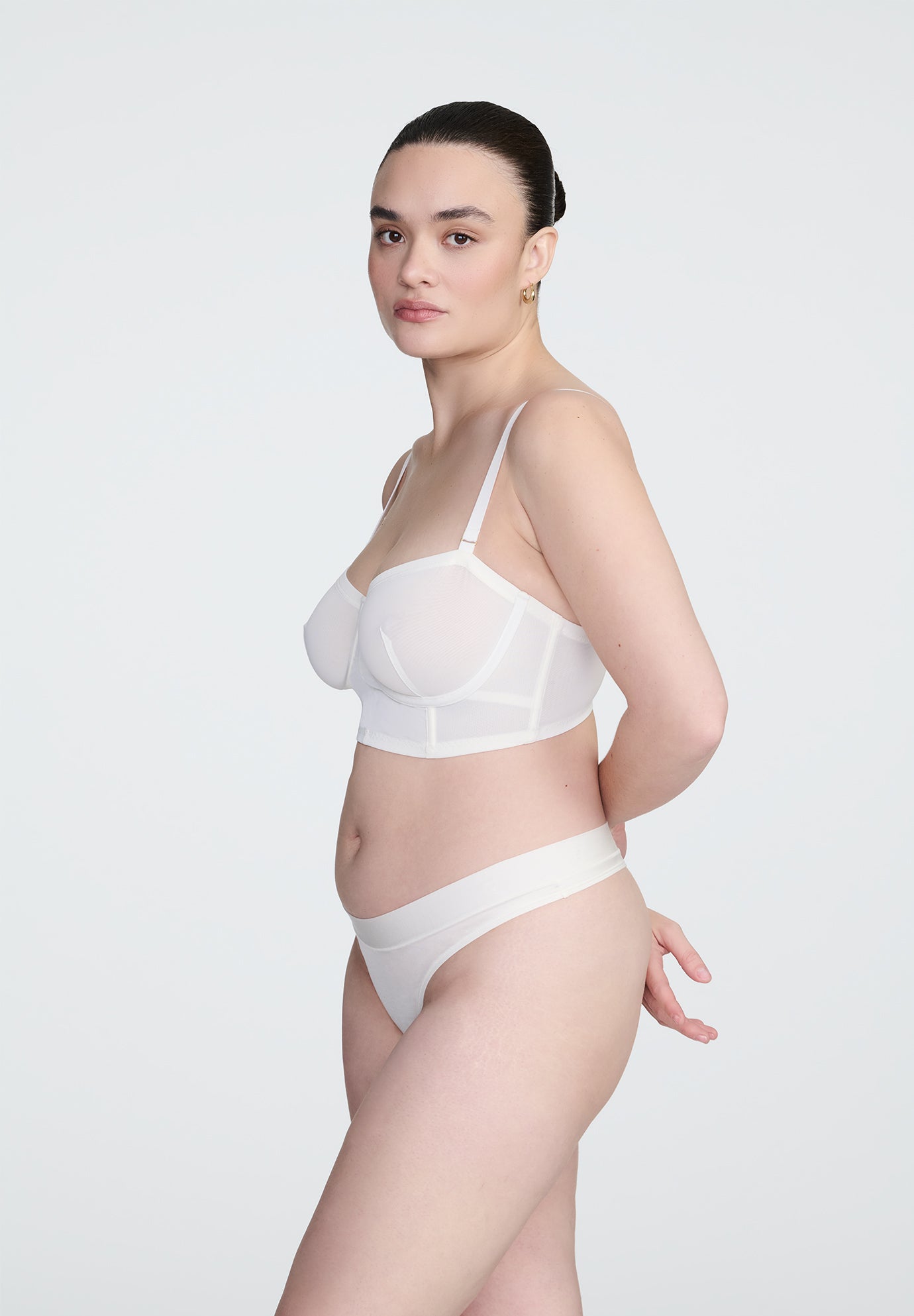 The Longline Bra - Mesh image number 3